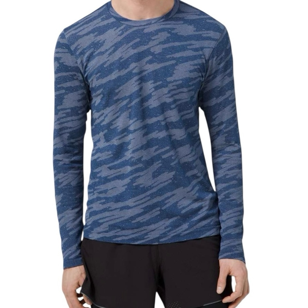 Lululemon Metal Vent Breathe Long Sleeve‎ Blue Camo Size XL